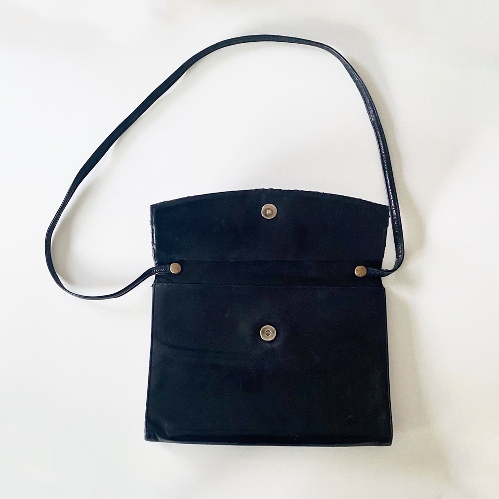 70s vtg black leather snakeskin envelope clutch - crossbody strap - Picture 3 of 11